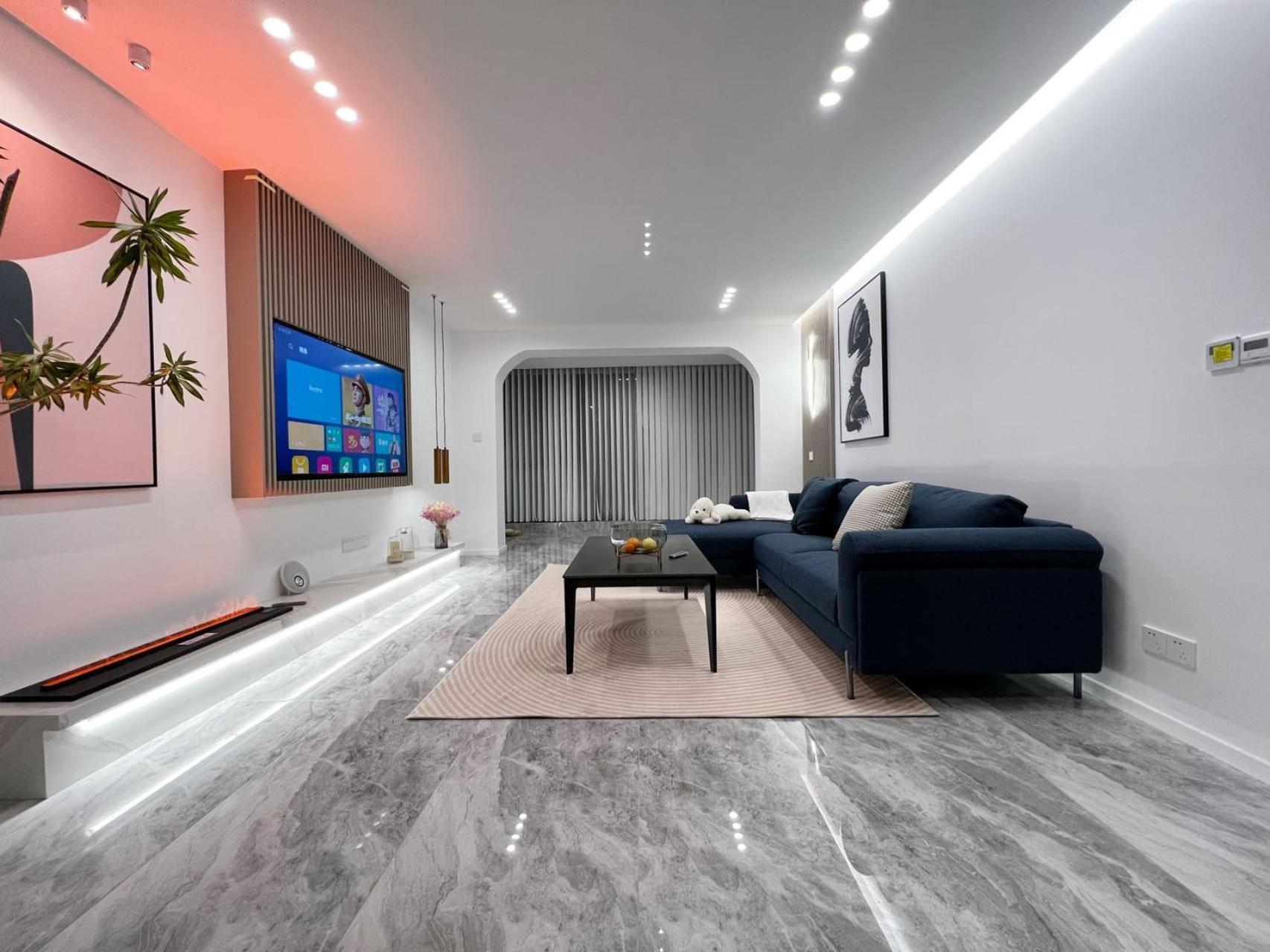 Jing'an Modern Luxury Mansion 3 Bedrooms Near Metro & Attractions Shanghai